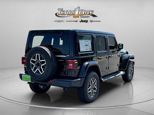 2025 Jeep Wrangler 4-Door Sahara 4x4