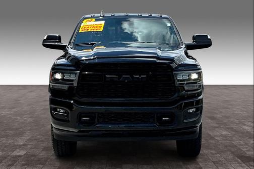 2020 RAM 2500 Limited Crew Cab 4X4 6'4' Box