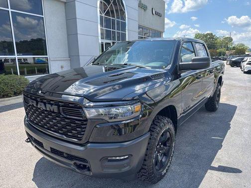 Diamond Black Crystal Pearlcoat 2026 RAM 1500 Warlock Crew Cab 4x4 5'7' Box