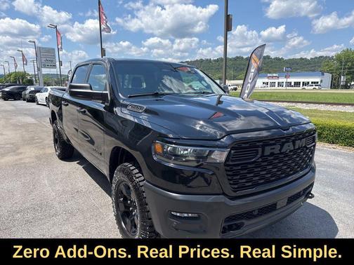 Diamond Black Crystal Pearlcoat 2026 RAM 1500 Warlock Crew Cab 4x4 5'7' Box