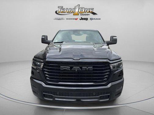 Diamond Black Crystal Pearlcoat 2026 RAM 1500 Laramie