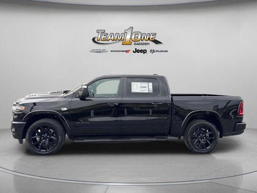 Diamond Black Crystal Pearlcoat 2026 RAM 1500 Laramie
