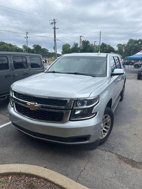 Silver Ice Metallic 2017 Chevrolet Suburban LT