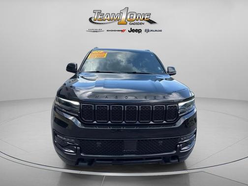 Diamond Black Crystal Pearlcoat 2024 Jeep Wagoneer Series II Carbide 4x4