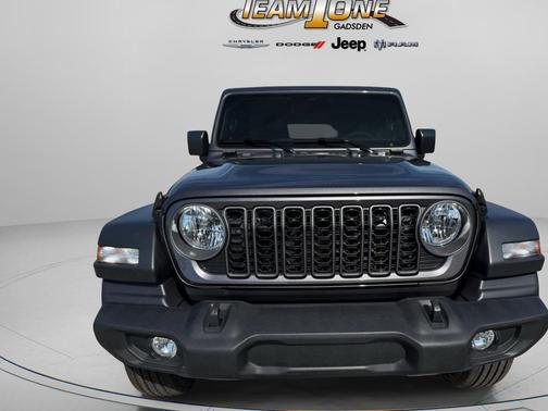 Granite Crystal Metallic Clearcoat 2026 Jeep Wrangler Sport S