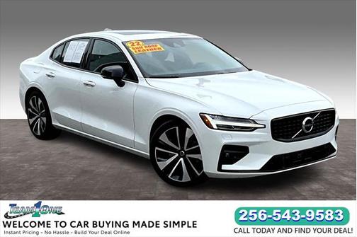2022 Volvo S60 T5 Momentum