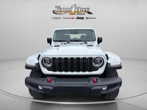 Bright White Clearcoat 2026 Jeep Gladiator Rubicon