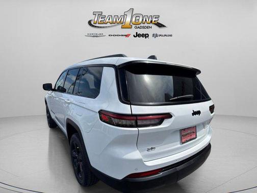 Bright White Clearcoat 2023 Jeep Grand Cherokee L Altitude