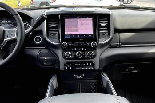 2025 RAM 2500 Big Horn Crew Cab 4x4 6'4' Box