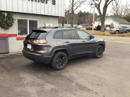 2023 Jeep Cherokee Altitude Lux