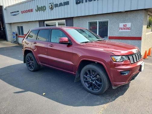 2022 Jeep Grand Cherokee WK Laredo