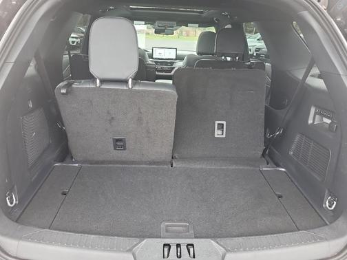 Agate Black Metallic 2025 Ford Explorer ST