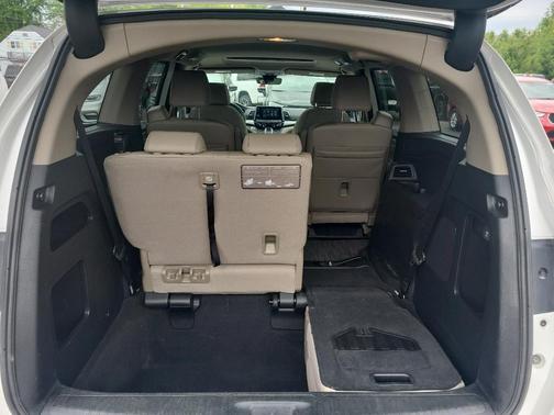 White 2024 Honda Odyssey EX-L