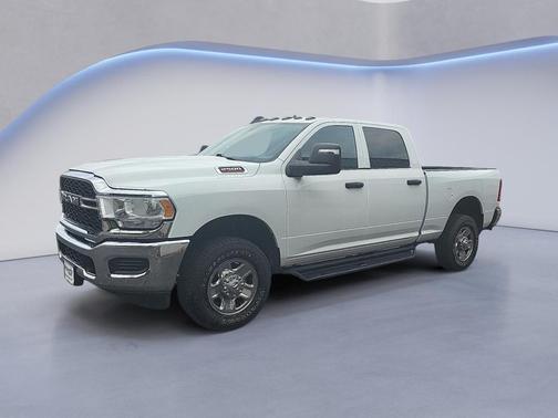 Bright White Clearcoat 2024 RAM 2500 Tradesman