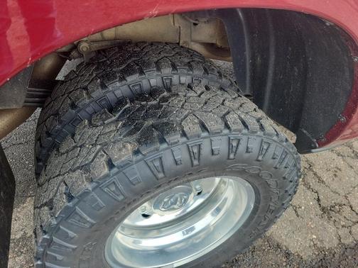 Delmonico Red Pearlcoat 2023 RAM 3500 Laramie