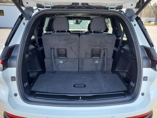 2026 Jeep Grand Cherokee L Laredo