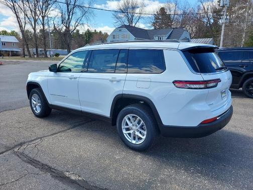 2026 Jeep Grand Cherokee L Laredo
