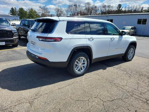 2026 Jeep Grand Cherokee L Laredo