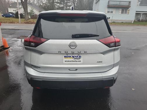 2024 Nissan Rogue S