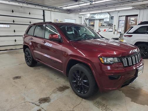 Velvet Red Pearlcoat 2020 Jeep Grand Cherokee Altitude