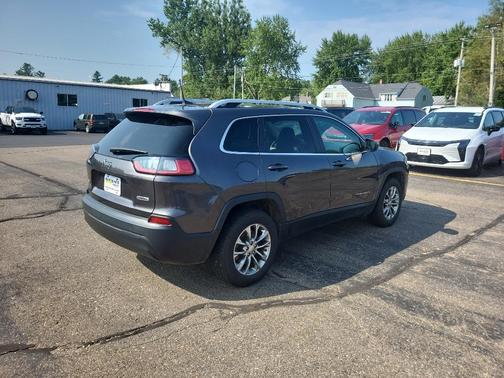 Granite Crystal Clearcoat Metallic 2019 Jeep Cherokee Latitude Plus