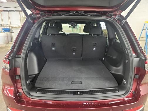 2026 Jeep Grand Cherokee Laredo X