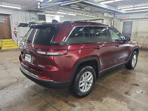 2026 Jeep Grand Cherokee Laredo X