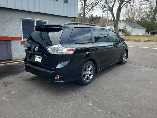 2015 Toyota Sienna SE