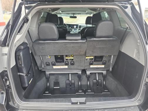2015 Toyota Sienna SE