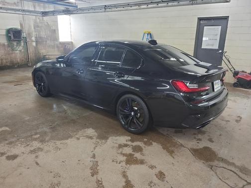 Black Sapphire Metallic 2021 BMW M340 i xDrive