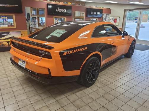 PEEL OUT 2026 Dodge Charger Scat Pack