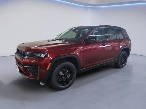 2026 Jeep Grand Cherokee Laredo