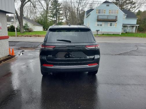 Diamond Black 2026 Jeep Grand Cherokee Limited