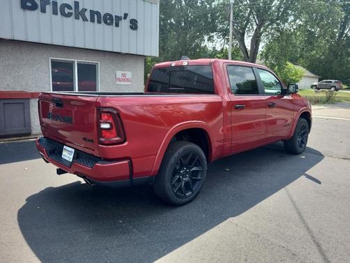 Molten Red Pearlcoat 2026 RAM 1500 Laramie