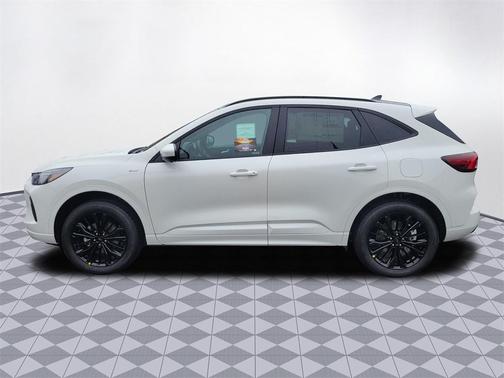 2025 Ford Escape ST-Line Elite