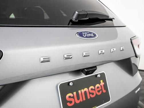 2022 Ford Escape SE