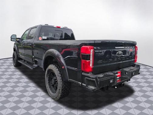 2025 Ford F-350 Lariat Super Duty