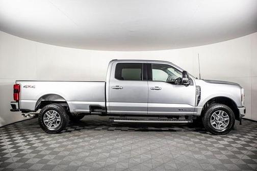 2024 Ford F-350 Lariat Super Duty