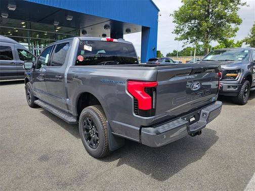 2025 Ford F-150 Lightning XLT