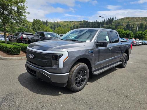 2025 Ford F-150 Lightning XLT