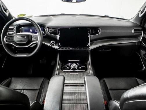 2024 Jeep Wagoneer L Series III