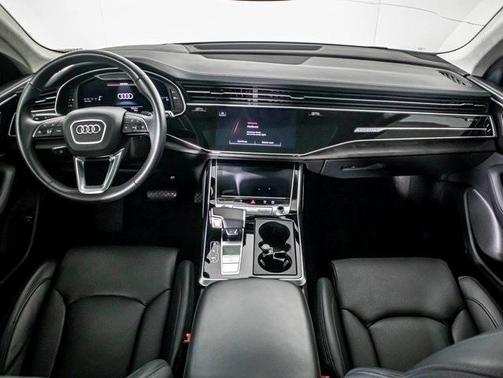 2023 Audi Q8 55 Prestige