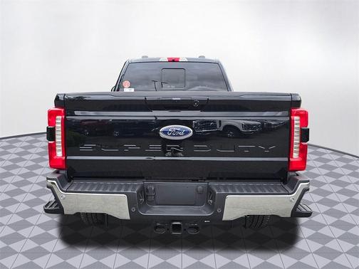 2025 Ford F-350 Lariat Super Duty