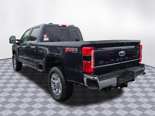 2025 Ford F-350 Lariat Super Duty