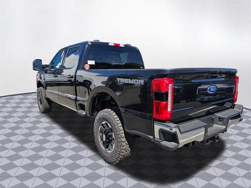 2025 Ford F-350 Lariat Super Duty