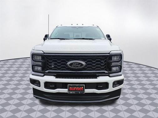 2026 Ford F-350 Lariat Super Duty