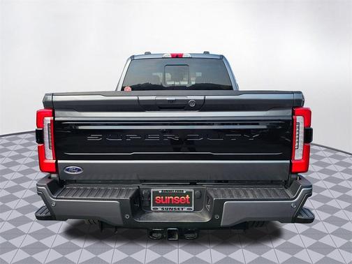 2025 Ford F-350 Platinum