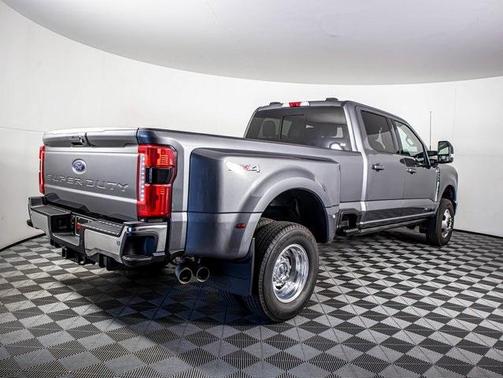 2024 Ford F-350 Lariat Super Duty