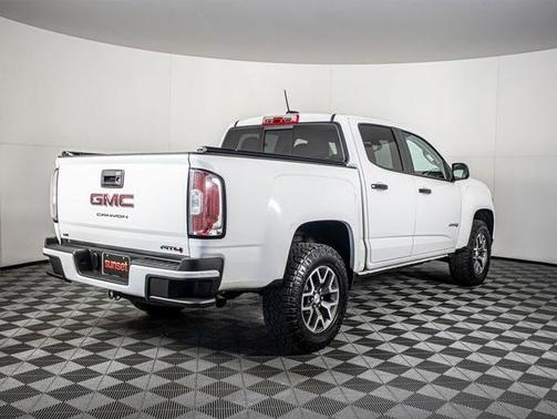 2022 GMC Canyon AT4 w/Cloth