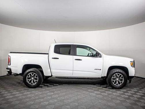 2022 GMC Canyon AT4 w/Cloth